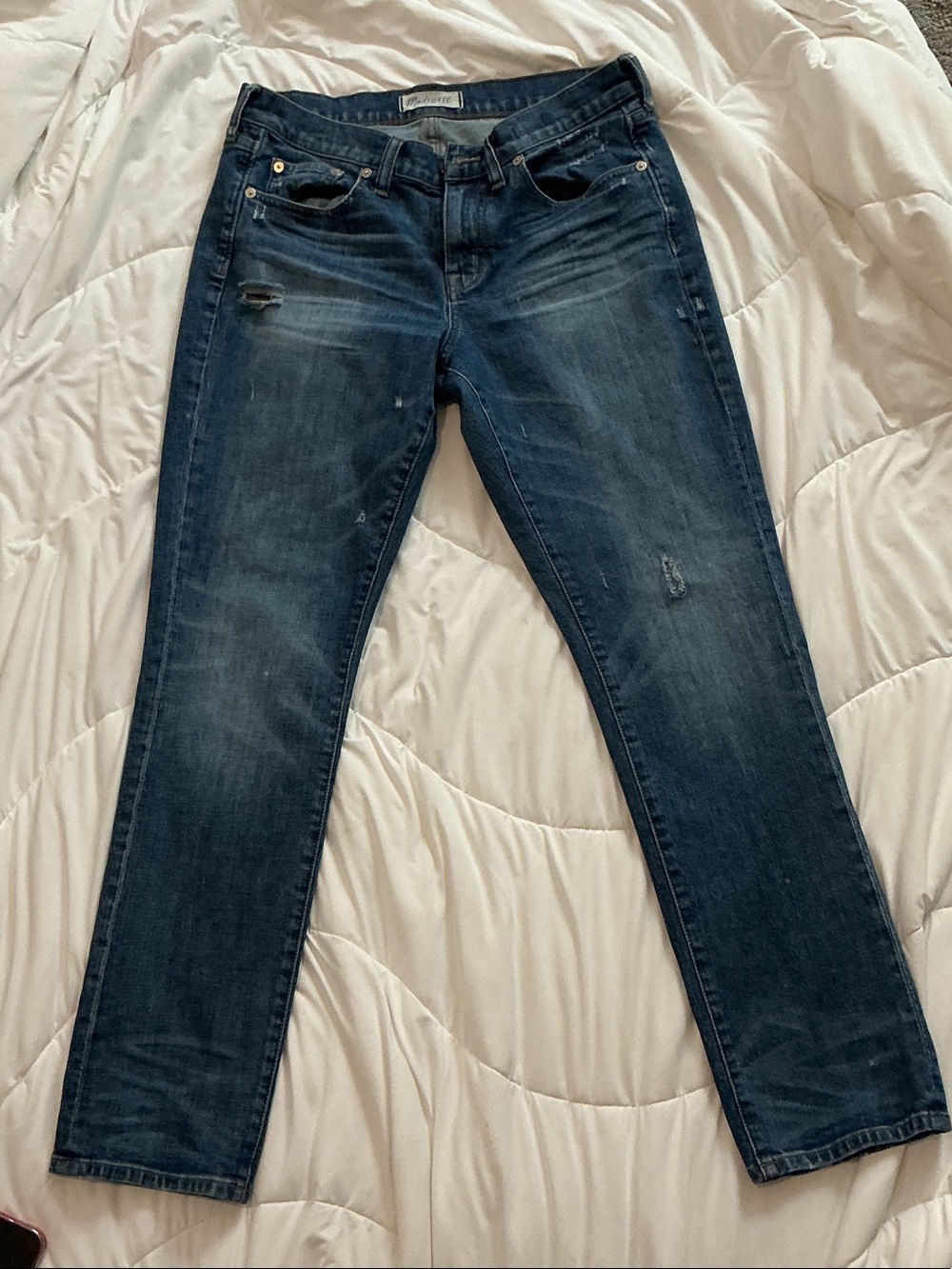 Madewell Sz 27 Dark Wash SlimBoy Lightly Distressed Jeans with Light Whiskering